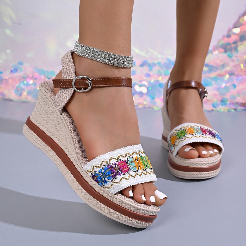 Vintage Style Women Fashion - Sommerliche Boho-Stil Geflochtene Damen-Mules mit Absatz,