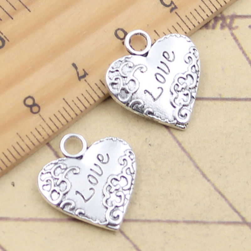 Vintage Fashion Finds - 10 Stück Charms Herz Liebe 19x18mm