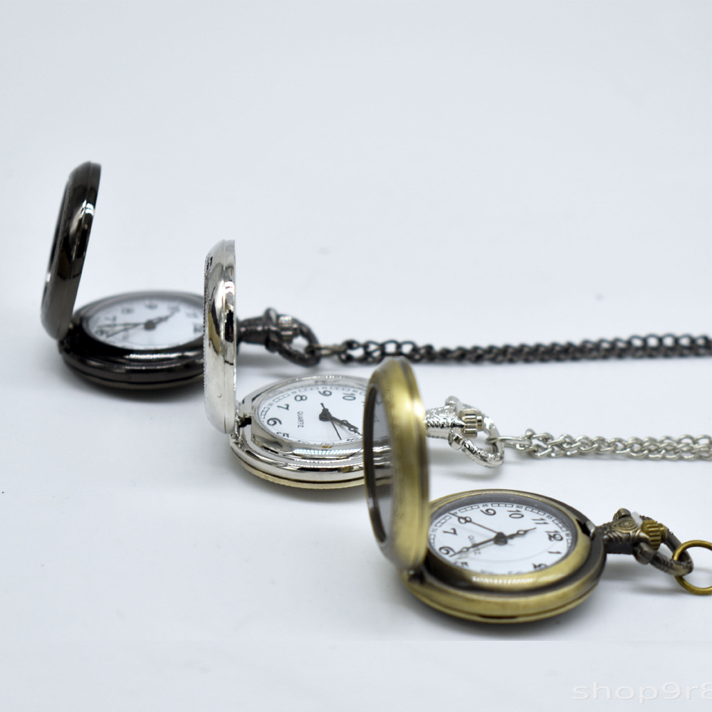 Maßgefertigte Vintage Metall-T – Vintage Fashion Stores Bewertung und Preis