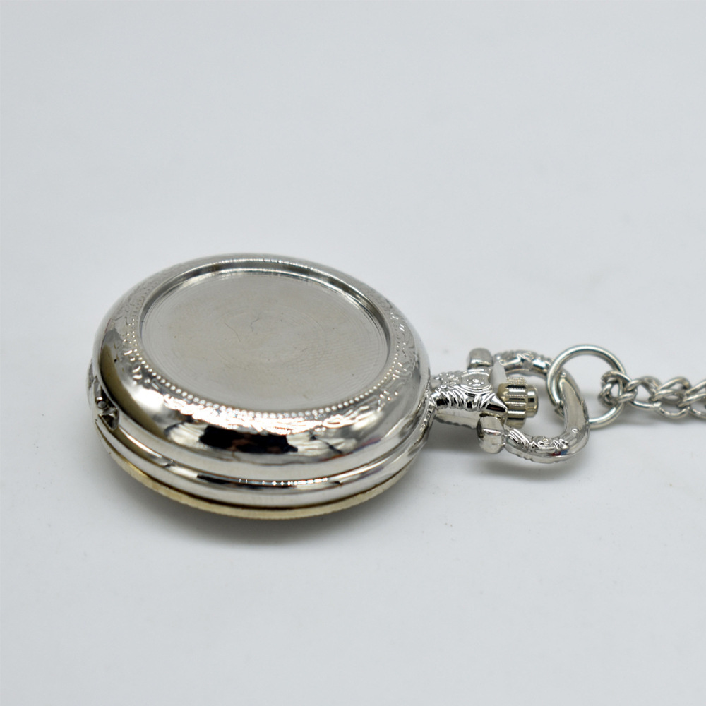 Maßgefertigte Vintage Metall-T – Vintage Fashion Stores Bewertung und Preis
